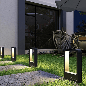 Breckyn - Modern Black Frame Garden Light | Bright & Plus.