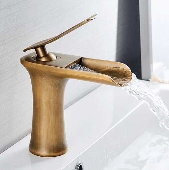 Waterfall Single Handle Basin Faucet | Bright & Plus.